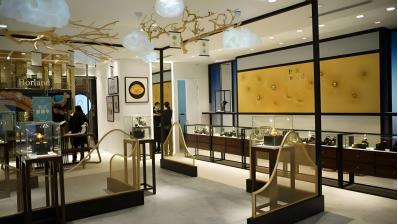 雷军、唐彬森投资“寶蘭”珠宝，要再造一家“老铺黄金”？