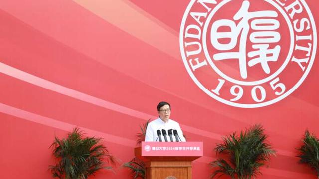 能将天气预报精确到街镇的“扶摇”背后，是复旦的AI布局