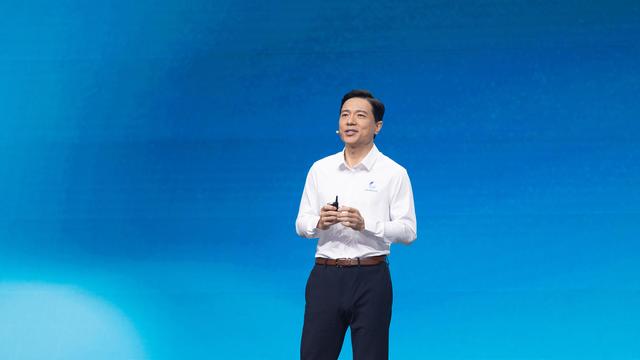 百度李彦宏：DeepSeek又慢又贵，处理形式单一，幻觉率较高