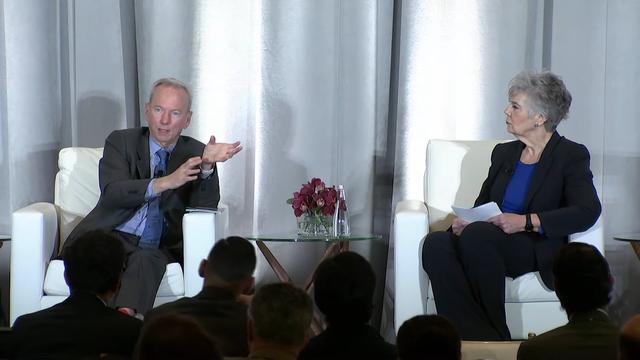 谷歌前CEO：中国在科技领域正投入万亿美元，我们却在这胡搞
