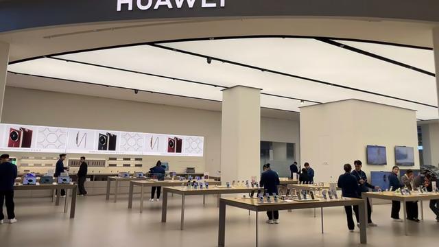 华为最新款智能眼镜上市  翻译功能暂未上线