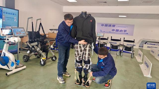 辽宁：青春，就要回馈社会，贡献青春力量。