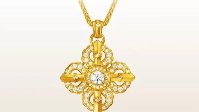 老铺黄金，为什么总想跟黄金划清关系？