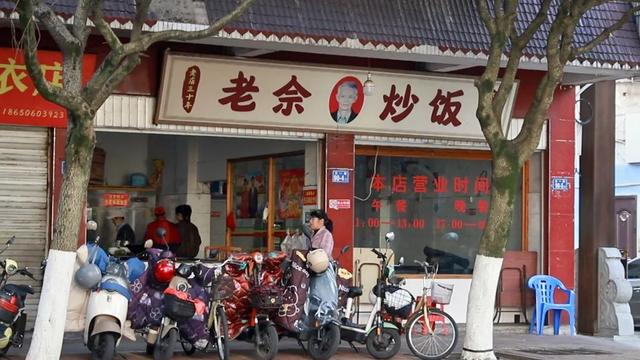 有人开车一百多公里到邵武，就为了吃这一口鲜香炒饭