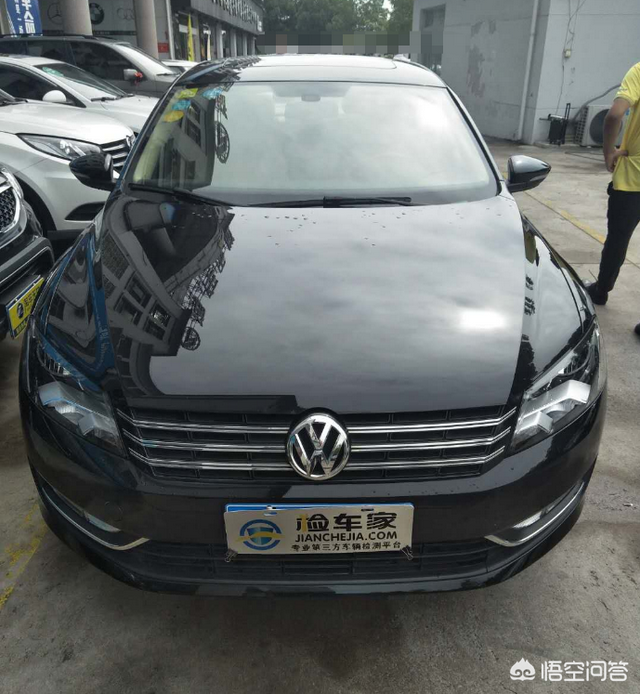 新帕萨特2012款，2012款帕萨特2.0御尊版配置参数（12/13款帕萨特怎么样）