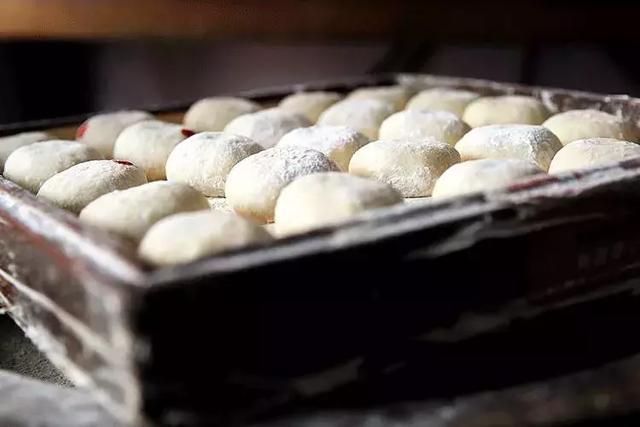 卖酒吸引人经典语句，卖酒吸引人幽默语句（一碗甜酒酿，醉了思乡人）