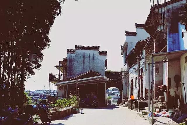 卖酒吸引人经典语句，卖酒吸引人幽默语句（一碗甜酒酿，醉了思乡人）