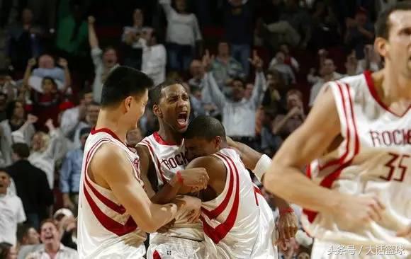 麦迪35秒后为什么废了，麦迪35秒后为什么废了呢（姚明最佳搭档35秒13分感动上苍）