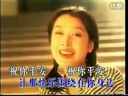 金风送喜来紫荆花已开二月大地春雷锣鼓敲起来，金风送喜来（一首《祝你平安》让她人气力压那英）