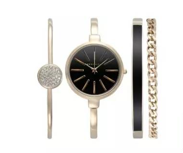 送女朋友圣诞礼物，送女朋友的圣诞礼物推荐（圣诞送女友礼物清单）