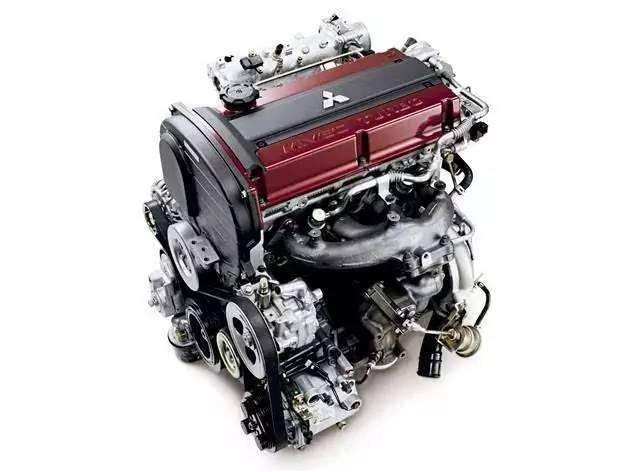 师哥认为道理很简单,其实就是因为它用的是三菱的老4g15b发动机嘛