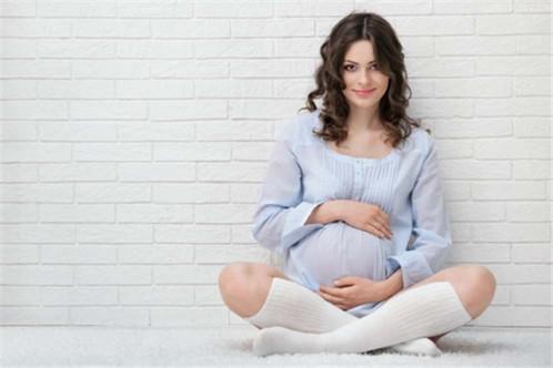 缓解孕吐最有效的方法，有效缓解孕妇孕吐的方法（4个简单的方法可以有效缓解孕吐）