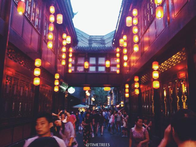 长江索道位于中国的重庆还是四川，春节旅游情侣家人的出游好去处（长江索道变成景点）