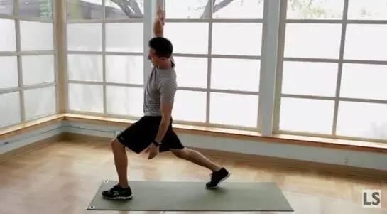 每天三个简单动作打造篮球铁膝盖，简单3个动作强化膝盖，实用