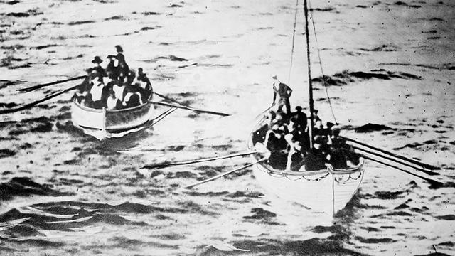 泰坦尼克号沉没时间，泰坦尼克号沉没的时间是哪一年（1912年4月15日泰坦尼克号在大西洋沉没）