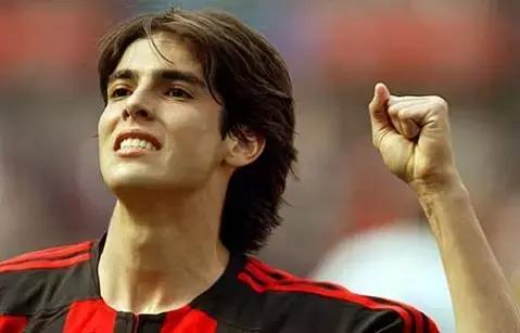 卡卡卡通。，微信头像，卡卡卡通。（他是上帝给我们的一笔足球财富）