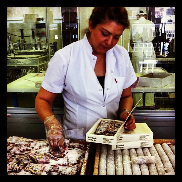 嗜甜如命嗜甜网名，嗜甜如命嗜甜微信昵称（这些形形色色糖果）