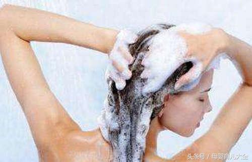 顺产多久可以洗头，顺产后多久可以洗头呢（产后多久可以洗头）