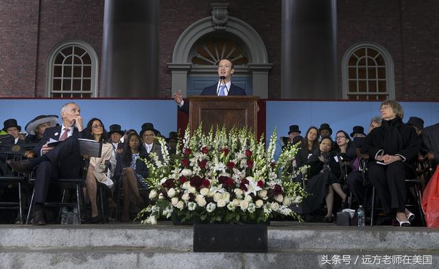 facemash 扎克伯格，facemash 源码（辍学13年后拿到哈佛博士学位）