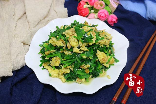 韭菜炒腊肉的家常做法，韭菜炒腊肉的家常做法大全（早春最该吃这食材）