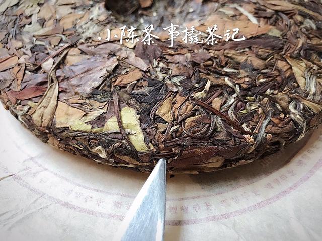 茶饼怎么弄开，茶饼保质期一般多久（你可能撬过无数个茶饼）