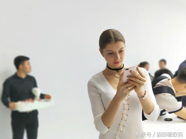 oppor11参数配置详情，一款性能全面的实用手机
