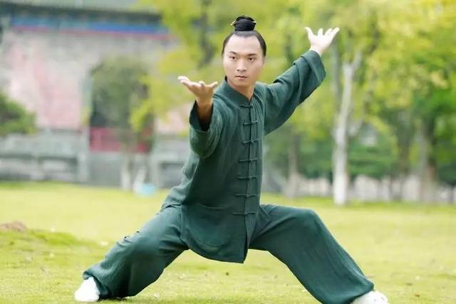 太极拳的历史起源和发展详情介绍，太极拳的历史渊源（太极拳的历史演化过程）