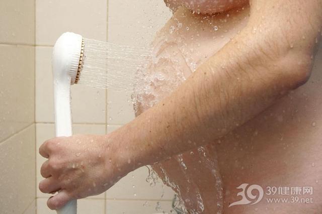 39周羊水指数正常范围，孕39周羊水指数标准多少合适（孕妈羊水指数偏低怎么办）