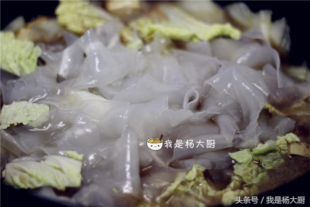 粉皮怎么做好吃又简单，水晶粉皮怎么做好吃又简单（Q滑爽口蒸煮炖拌都好吃）