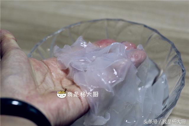 粉皮怎么做好吃又简单，水晶粉皮怎么做好吃又简单（Q滑爽口蒸煮炖拌都好吃）