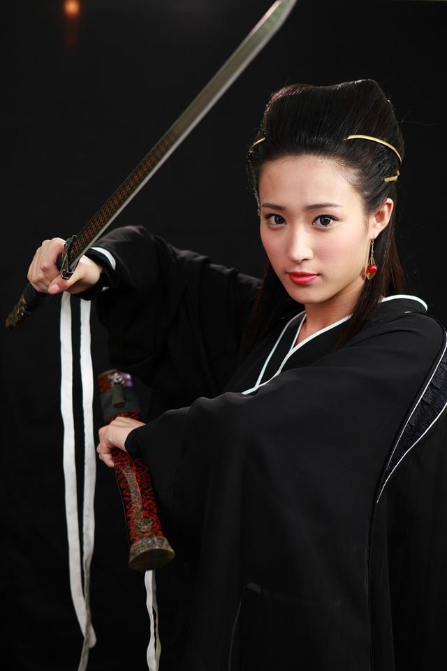 天涯明月刀女主角,新天涯明月刀谁是女主角(《天涯明月刀》中的美女你