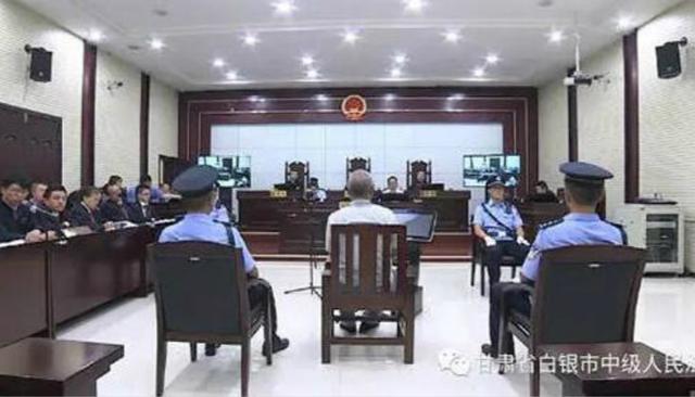 烟台富士康群殴事件，富士康群殴事件（交警办事员“称领导有特权”被辞退）