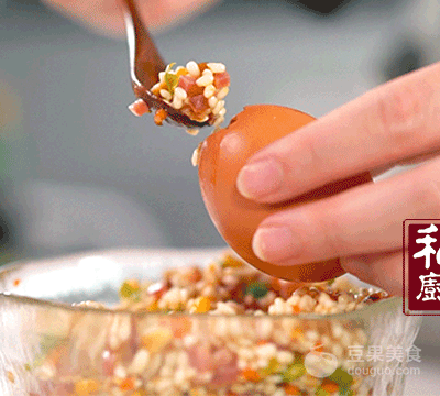 七彩糯米蛋做法步骤，七彩糯米蛋做法步骤图（小羽私厨之五彩糯米蛋）