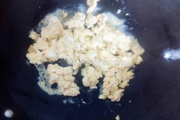 怎么做火腿肠炒鸡蛋，怎么做火腿肠炒鸡蛋视频（火腿肠炒鸡蛋）