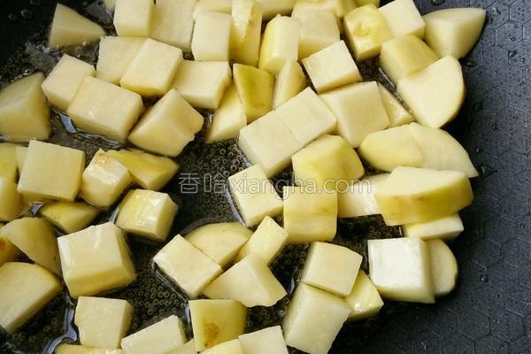 土豆怎么炒好吃，土豆怎么做好吃下饭（一起素炒美味又健康）