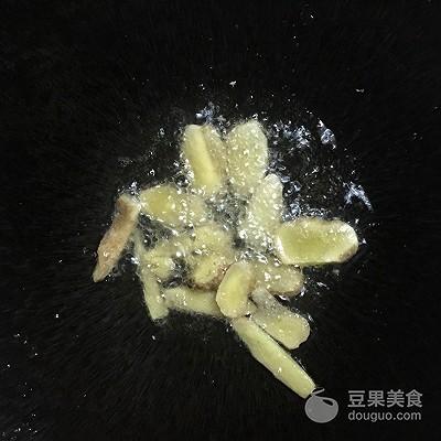 五香卤牛腩的做法及营养价值，五香卤牛腩的做法及营养价值视频（五香牛腩的做法）