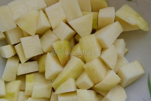 土豆怎么炒好吃，土豆怎么做好吃下饭（一起素炒美味又健康）