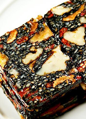 一天吃阿胶最佳时间，阿胶最简单的吃法（早上吃阿胶还是晚上吃阿胶好）