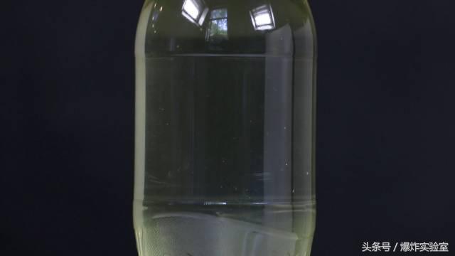 牛奶和可乐隔多久能一起喝吗，看完这个实验会让你吓一跳