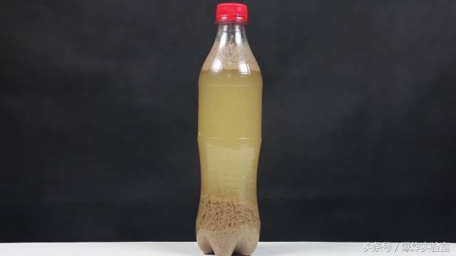 牛奶和可乐隔多久能一起喝吗，看完这个实验会让你吓一跳