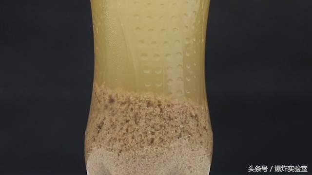 牛奶和可乐隔多久能一起喝吗，看完这个实验会让你吓一跳