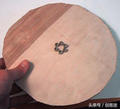 手工制作小汽车图片，手工简单制作小汽车（在家给小孩子制作一辆电动四轮小车）