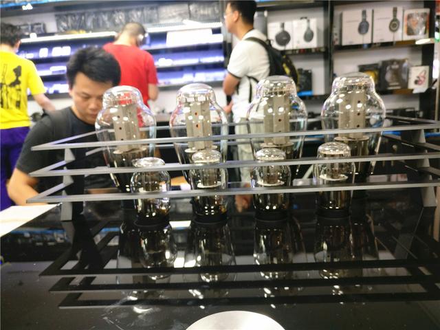 hifi是什么，HiFi是什么东西（这条30万的耳机耳朵听了会怀孕—试听HiFiman香格里拉）