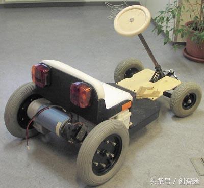 手工制作小汽车图片，手工简单制作小汽车（在家给小孩子制作一辆电动四轮小车）
