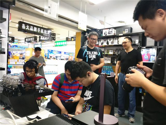 hifi是什么，HiFi是什么东西（这条30万的耳机耳朵听了会怀孕—试听HiFiman香格里拉）