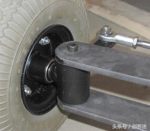 手工制作小汽车图片，手工简单制作小汽车（在家给小孩子制作一辆电动四轮小车）