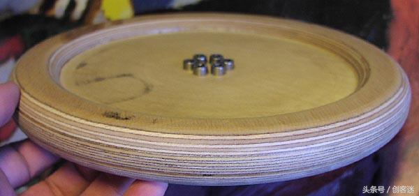 手工制作小汽车图片，手工简单制作小汽车（在家给小孩子制作一辆电动四轮小车）