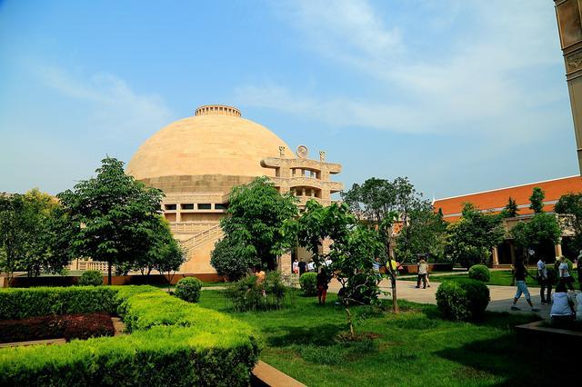 白马寺门票多少钱，洛阳白马寺门票多少（为什么门票相差近3倍）
