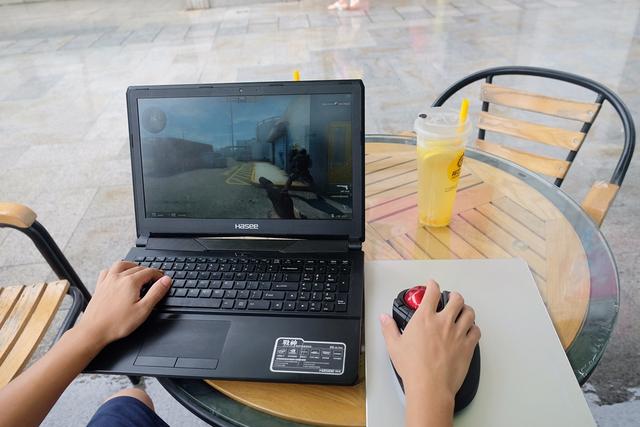 宜丽客鼠标怎么使用，宜丽客鼠标驱动（这个鼠标多达10枚自定义按键）