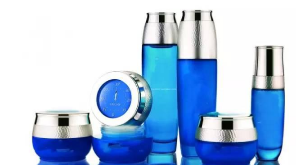 指甲油保质期是多久，一般指甲油的保质期是多长时间（你买的化妆品都是有保质期的）